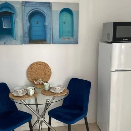 Belissimo 2 Bedrooms With Patio By Namaste Elite Διαμέρισμα *