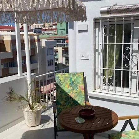 Belissimo 2 Bedrooms With Patio By Namaste Elite Διαμέρισμα